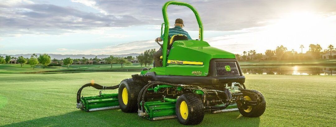 john deere 8900A 1